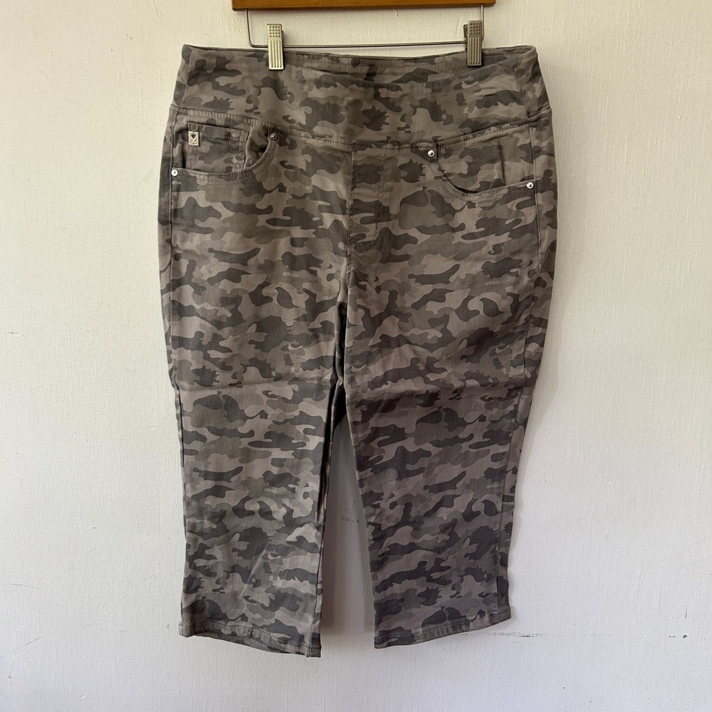 Belle Kim Gravel Gray Camo Capris Womens 14 Tall‎ Pockets Pull On Stretch Indie